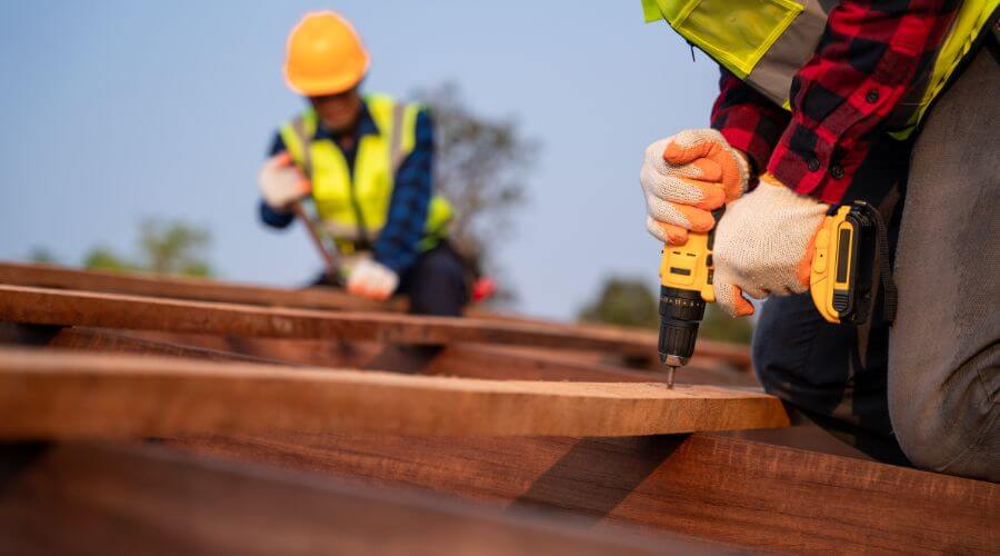Expert Emergency Roof Repairs services in Parkersburg, IL